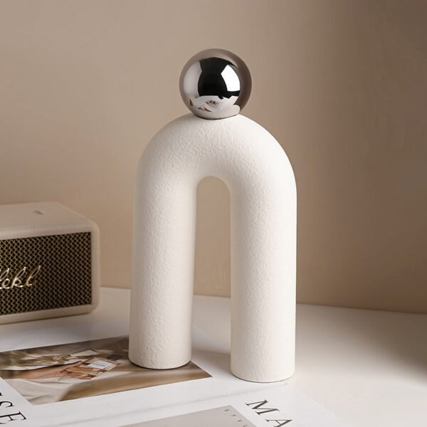 Arche Moderne Avec Boule